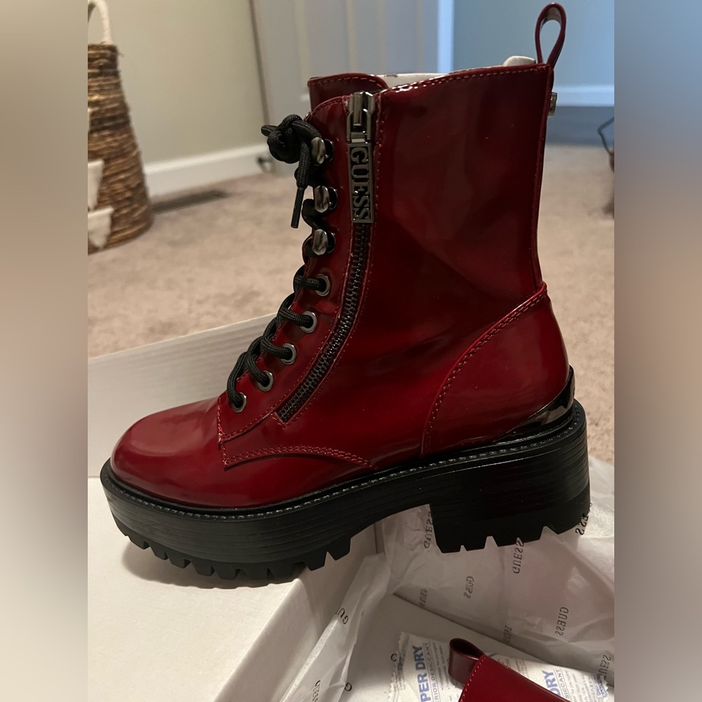 Guess Boots - Picture 4 of 5